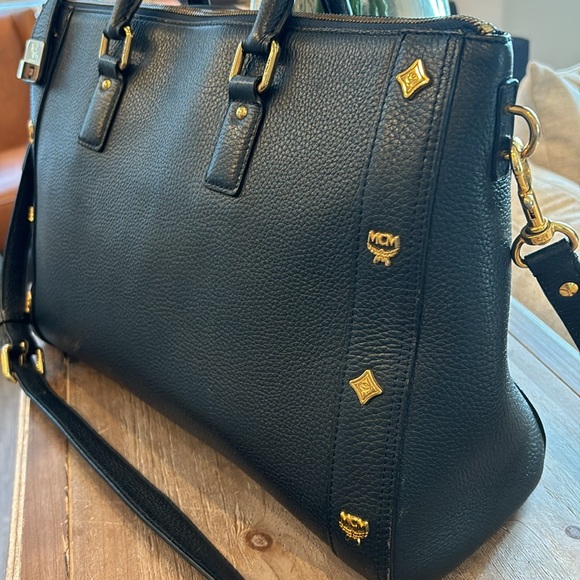 MCM Document/Office/Hand or Shoulder Bag~Navy~EUC!!!!! - Picture 5 of 16